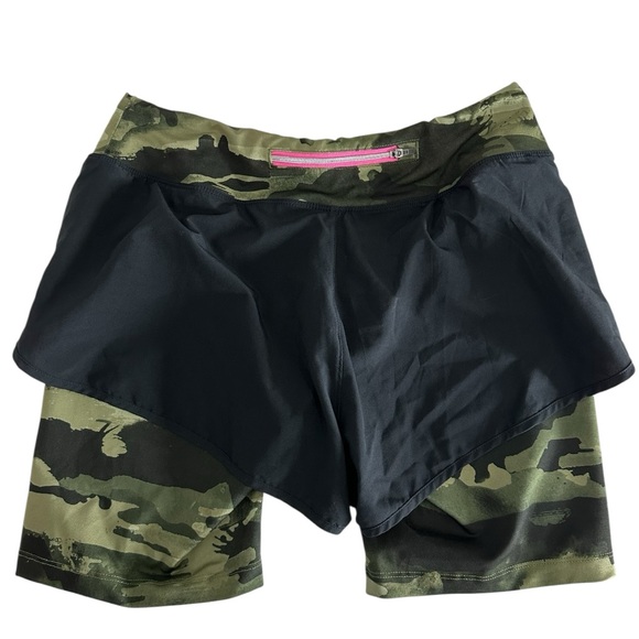 Roadrunner Sports Camouflage shorts s - Picture 3 of 8